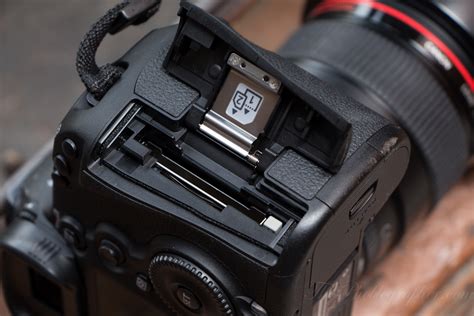 A Canon 5d Mark Iii Slot Sd