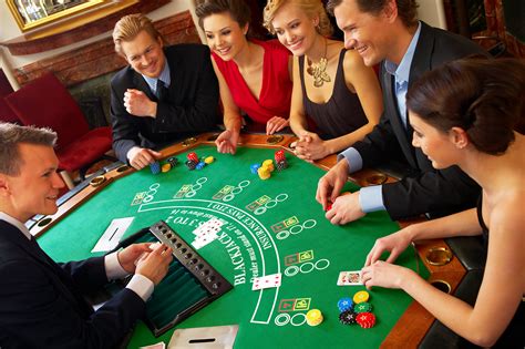 Blackjack Roupas Online