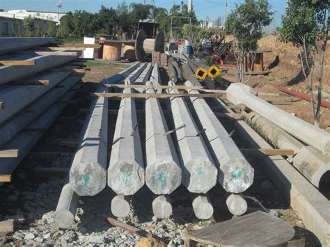 De Concreto Postes De Fenda De Tamanho