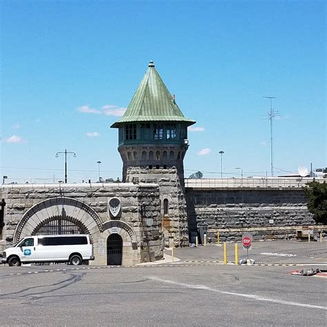Folsom Prison Leovegas