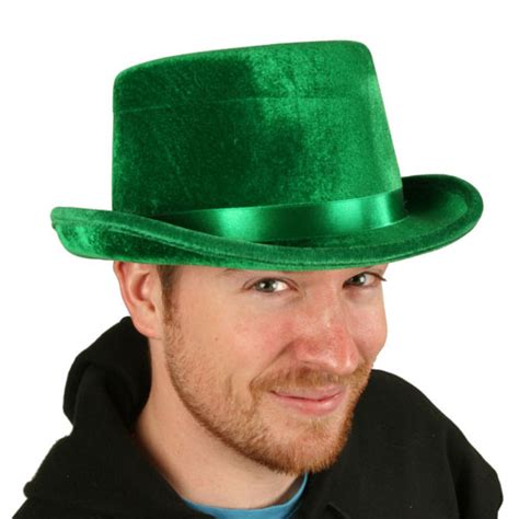 Green Hat Man Bet365