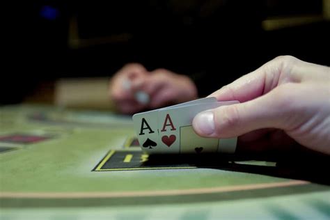 Kako Se Igra Poker Sa Dvije Karte