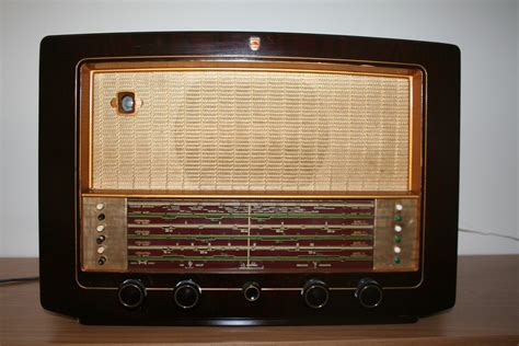 Maquina De Fenda De Radio Relogio