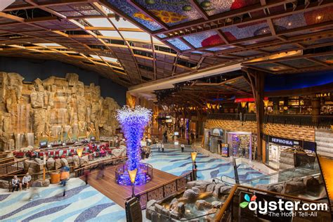 Mohegan Sun Casino Review