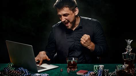 Online Poker Pro Vai Quebrou