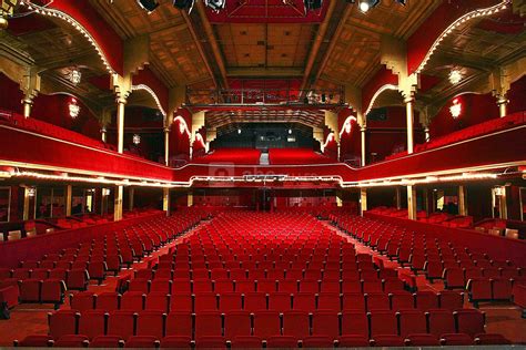 Salle Du Casino De Paris