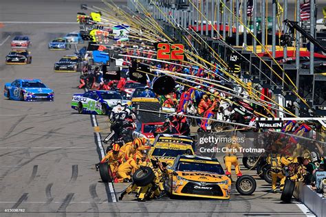 Sprint Cup Hollywood Casino 400 Linha De Partida