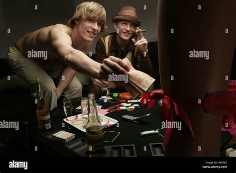 Strip Poker Nsfw