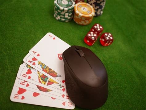 Viver Del Poker Online
